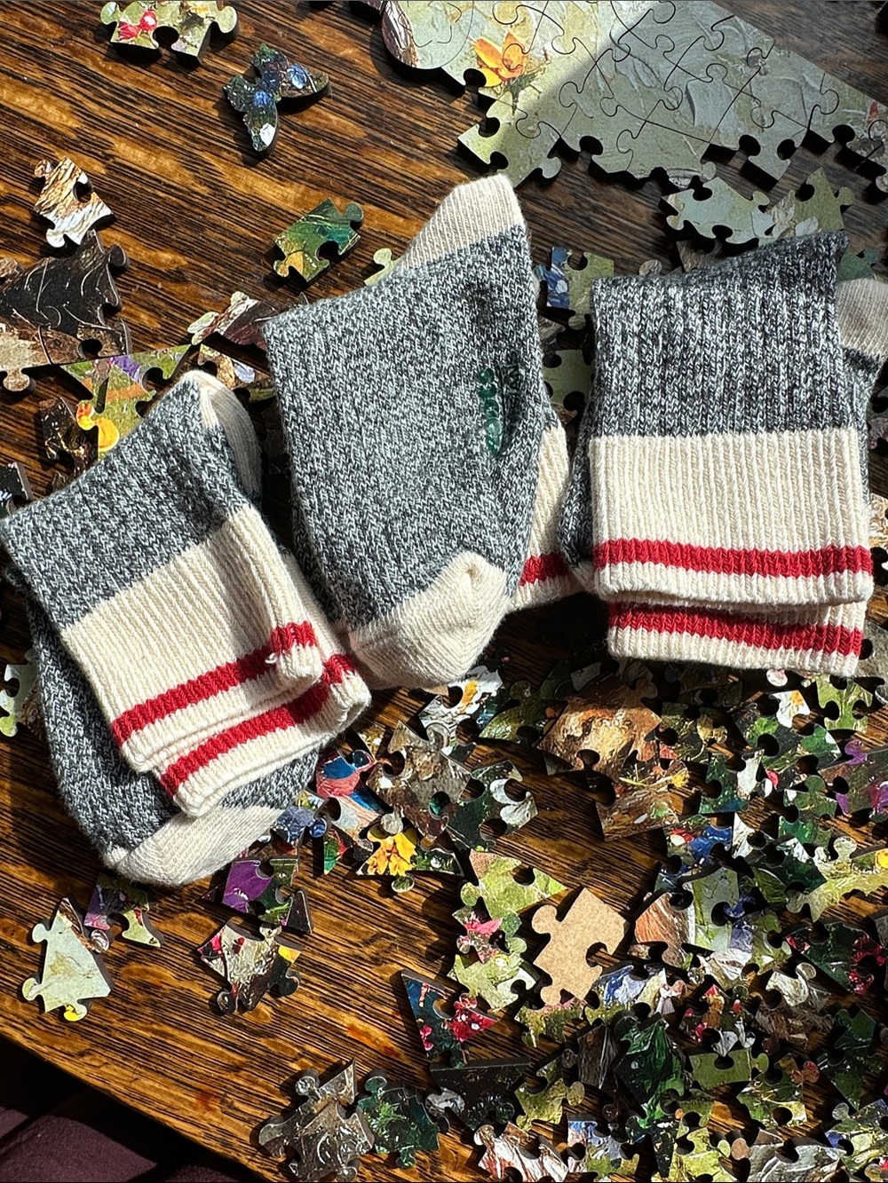 Roots Crew Sock Trio - Classic Black and Cream with Red Stripe sz 7-9 yrs old